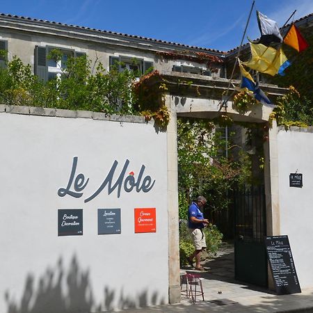 Le Mole Bed & Breakfast Ла Флот Екстериор снимка