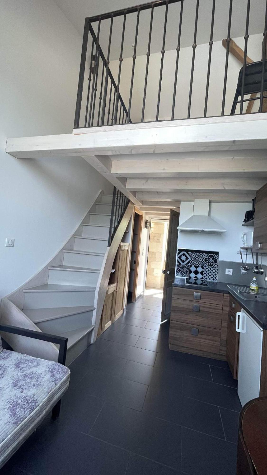 Le Mole Bed & Breakfast Ла Флот Стая снимка