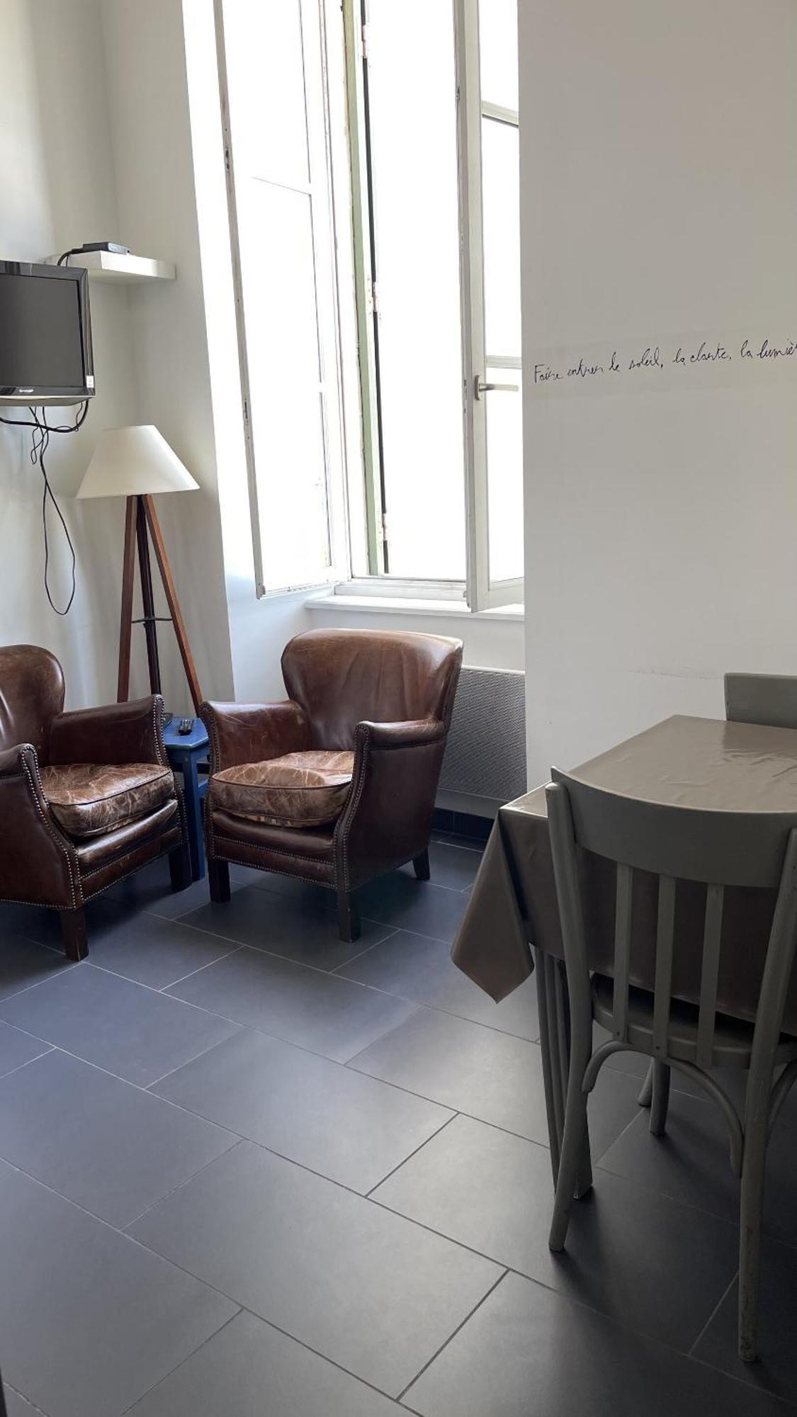 Le Mole Bed & Breakfast Ла Флот Стая снимка