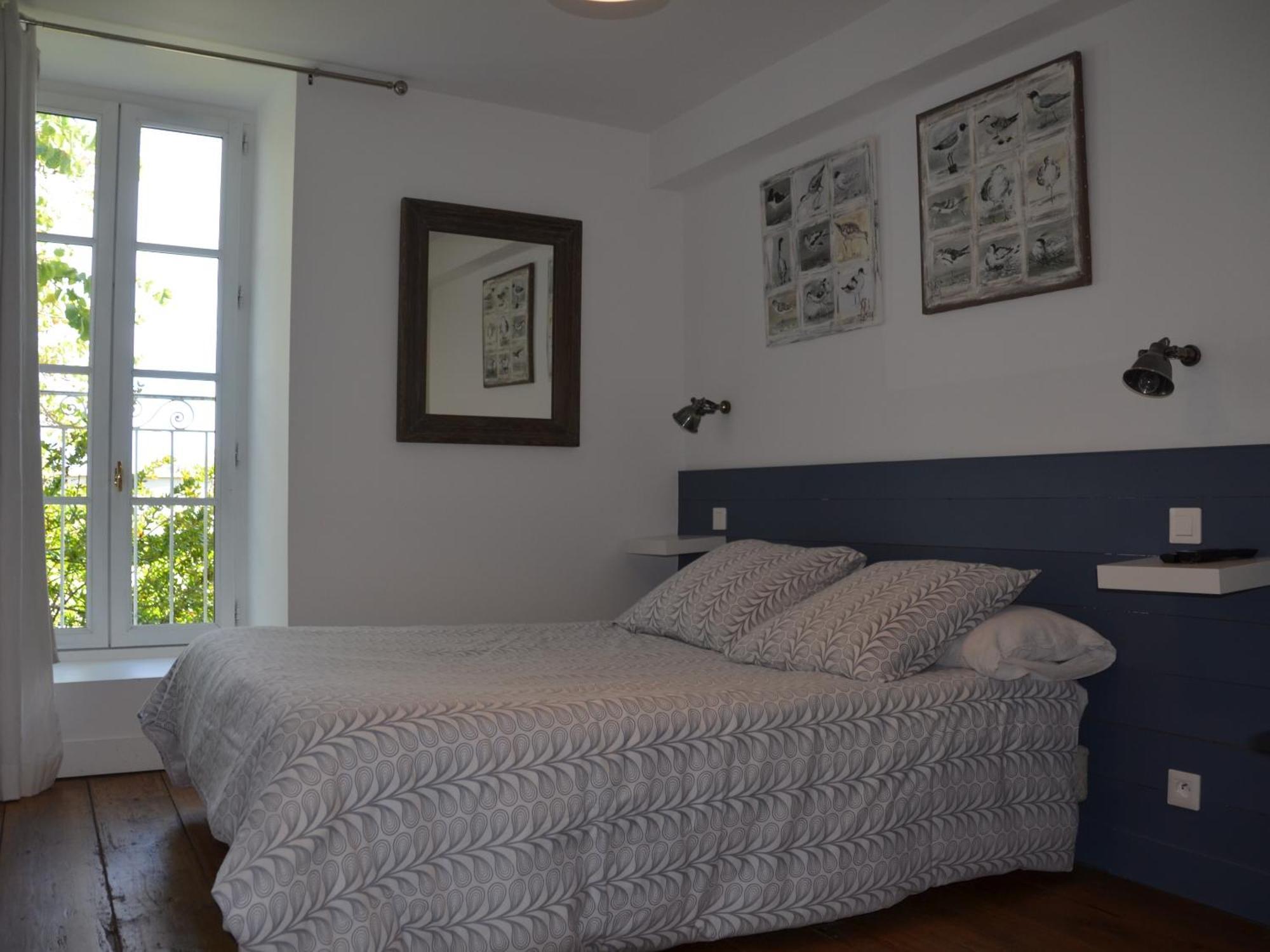 Le Mole Bed & Breakfast Ла Флот Стая снимка