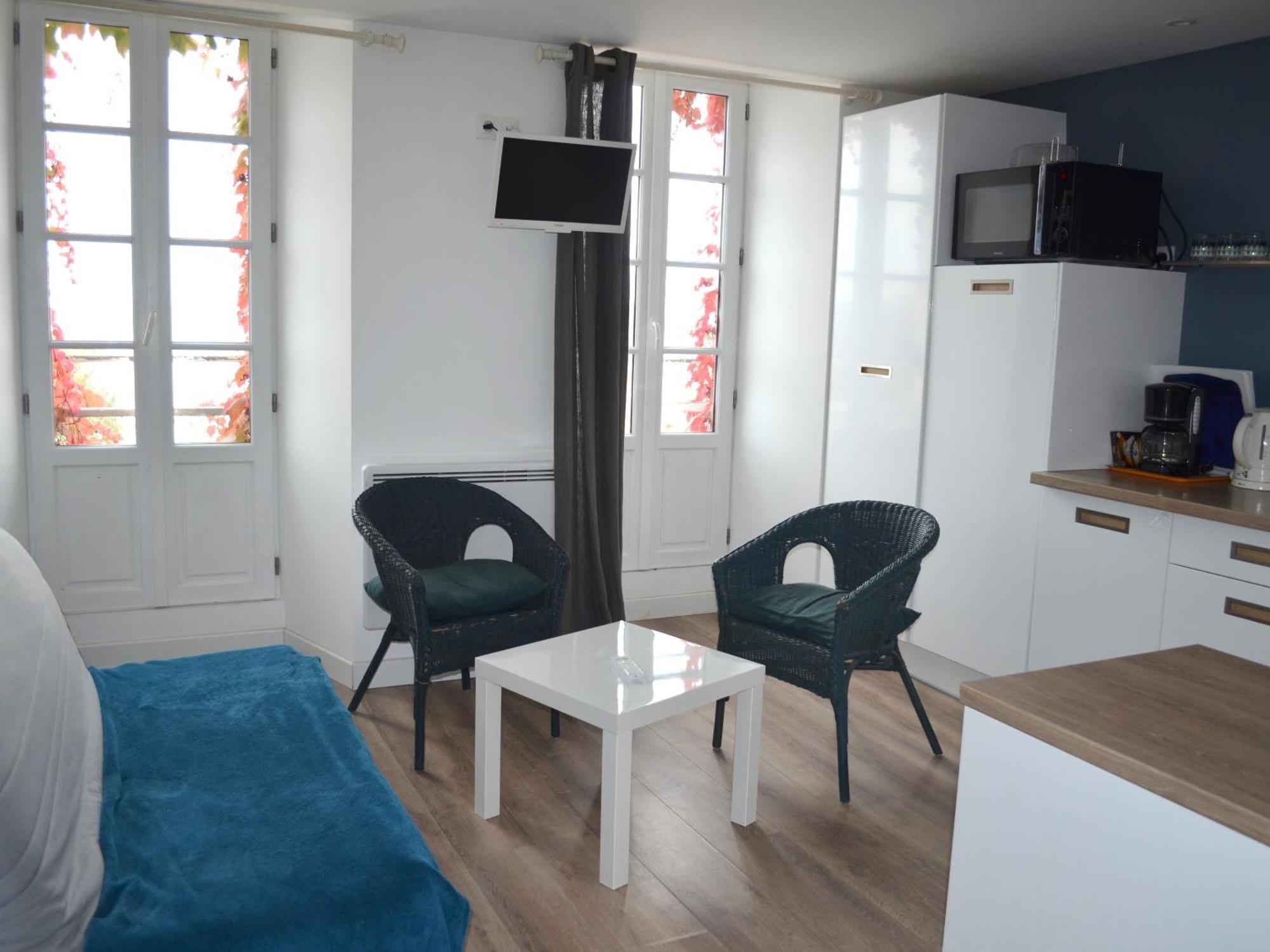 Le Mole Bed & Breakfast Ла Флот Стая снимка