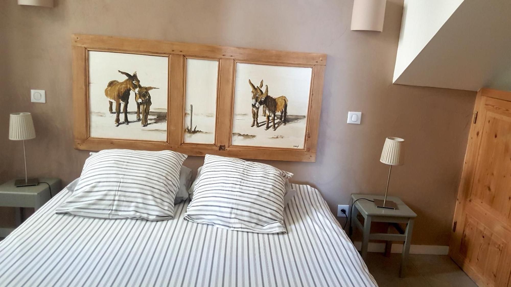 Le Mole Bed & Breakfast Ла Флот Стая снимка