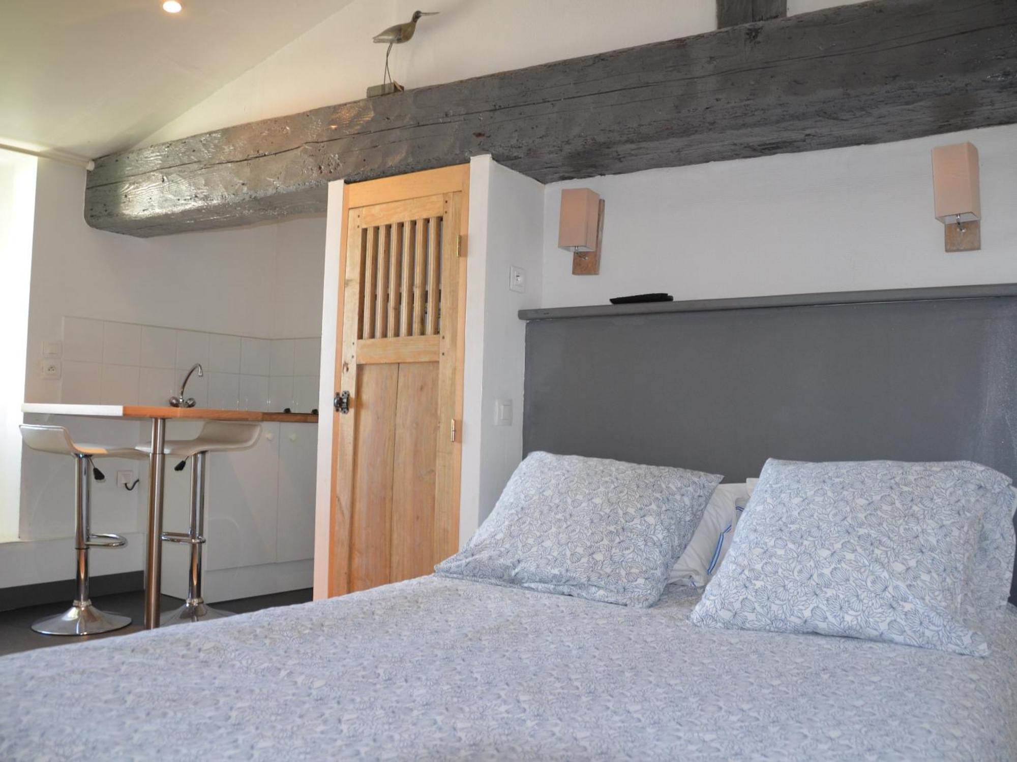 Le Mole Bed & Breakfast Ла Флот Стая снимка